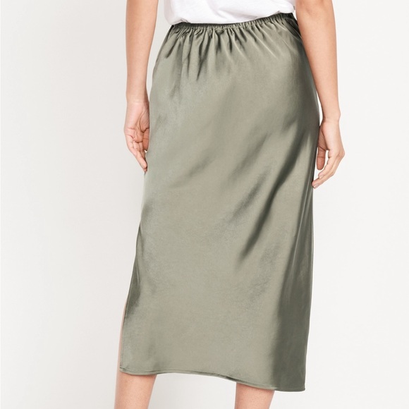 High waisted satin midi slip skirt - Picture 7 of 8